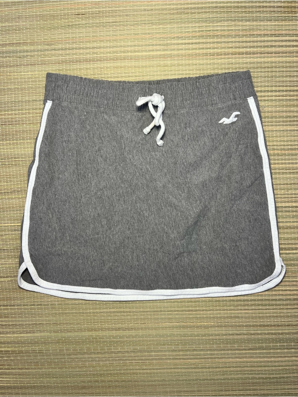 Hollister Heather Gray Knit Drawstring Skort with White Cord